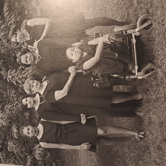 Generations of Women Book pub.1998 - Picture 7 of 12